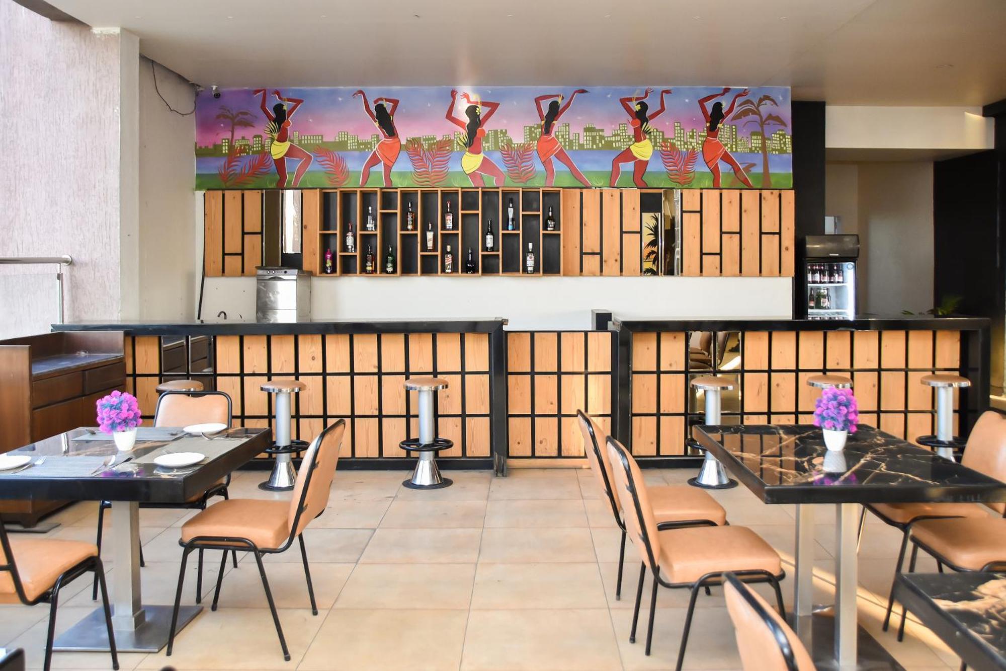 Regenta Central Grand Exotica Pimpri-Chinchwad Extérieur photo