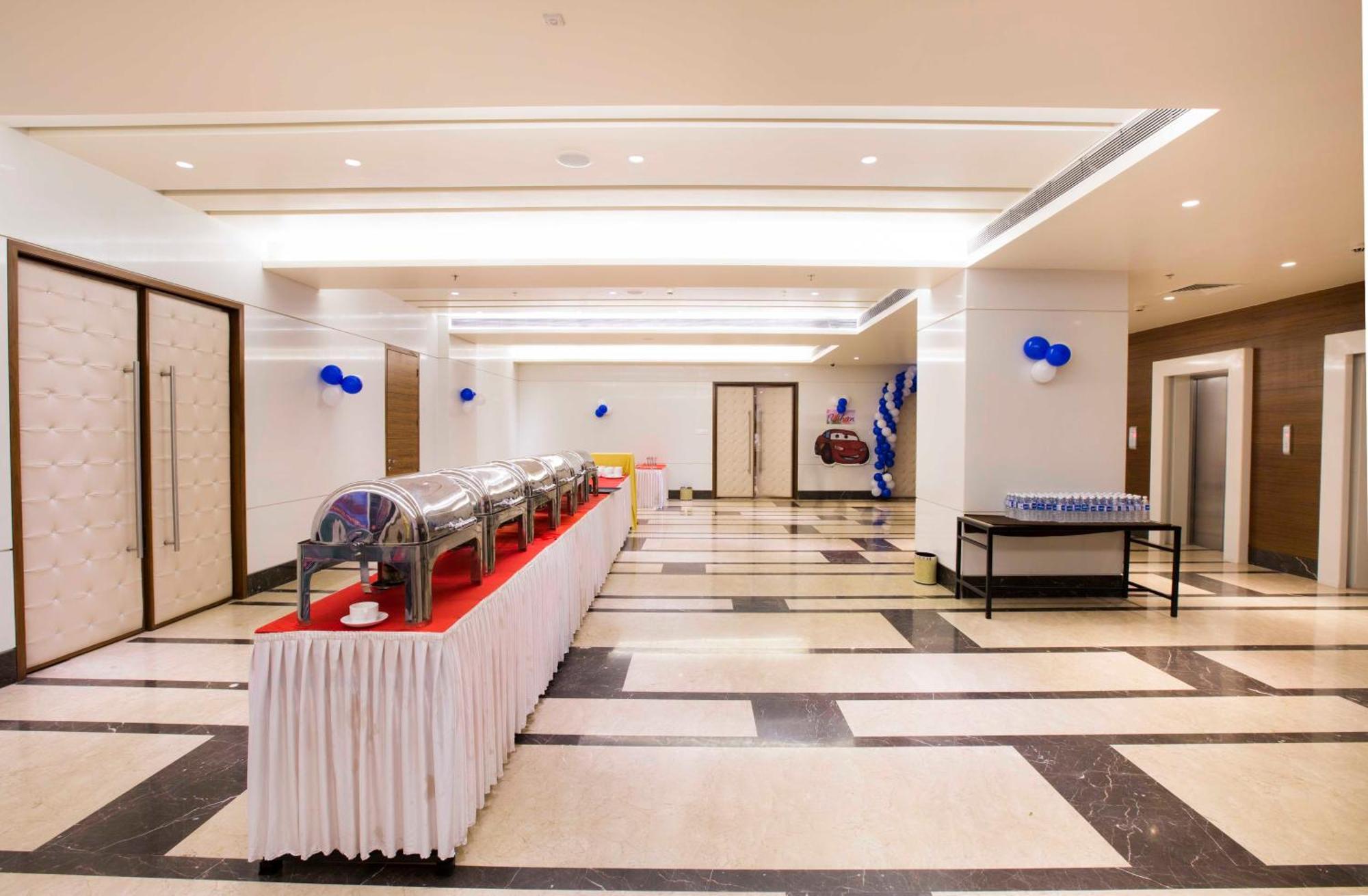 Regenta Central Grand Exotica Pimpri-Chinchwad Extérieur photo