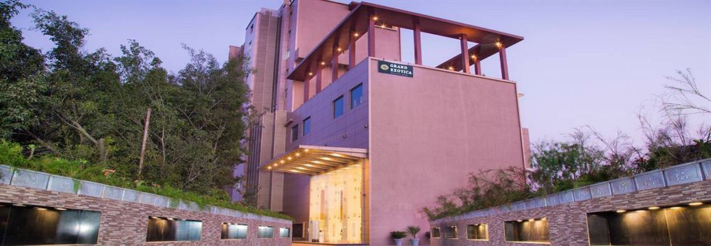 Regenta Central Grand Exotica Pimpri-Chinchwad Extérieur photo